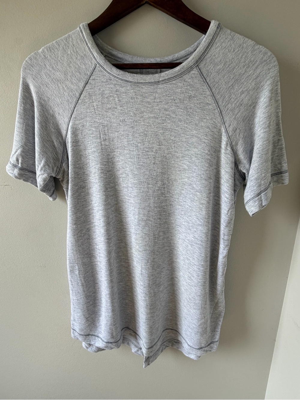 Lou & Grey Gray Tee | Raglan Short Sleeve | Soft Knit | Side Slit Hem | Size S - Picture 2 of 9